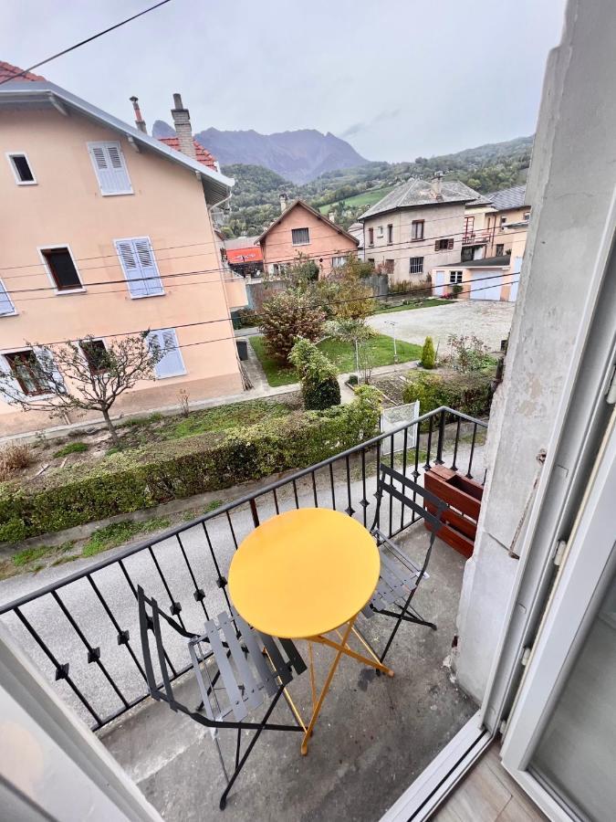 Delille Pere Et Fils Apartment Албервил Екстериор снимка