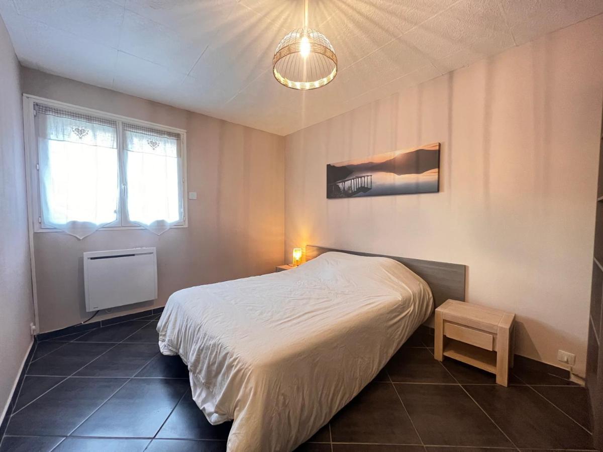 Delille Pere Et Fils Apartment Албервил Екстериор снимка