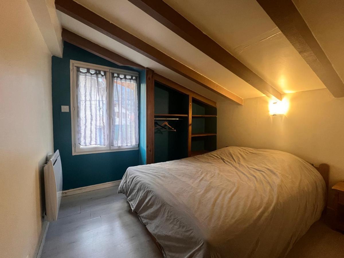 Delille Pere Et Fils Apartment Албервил Екстериор снимка